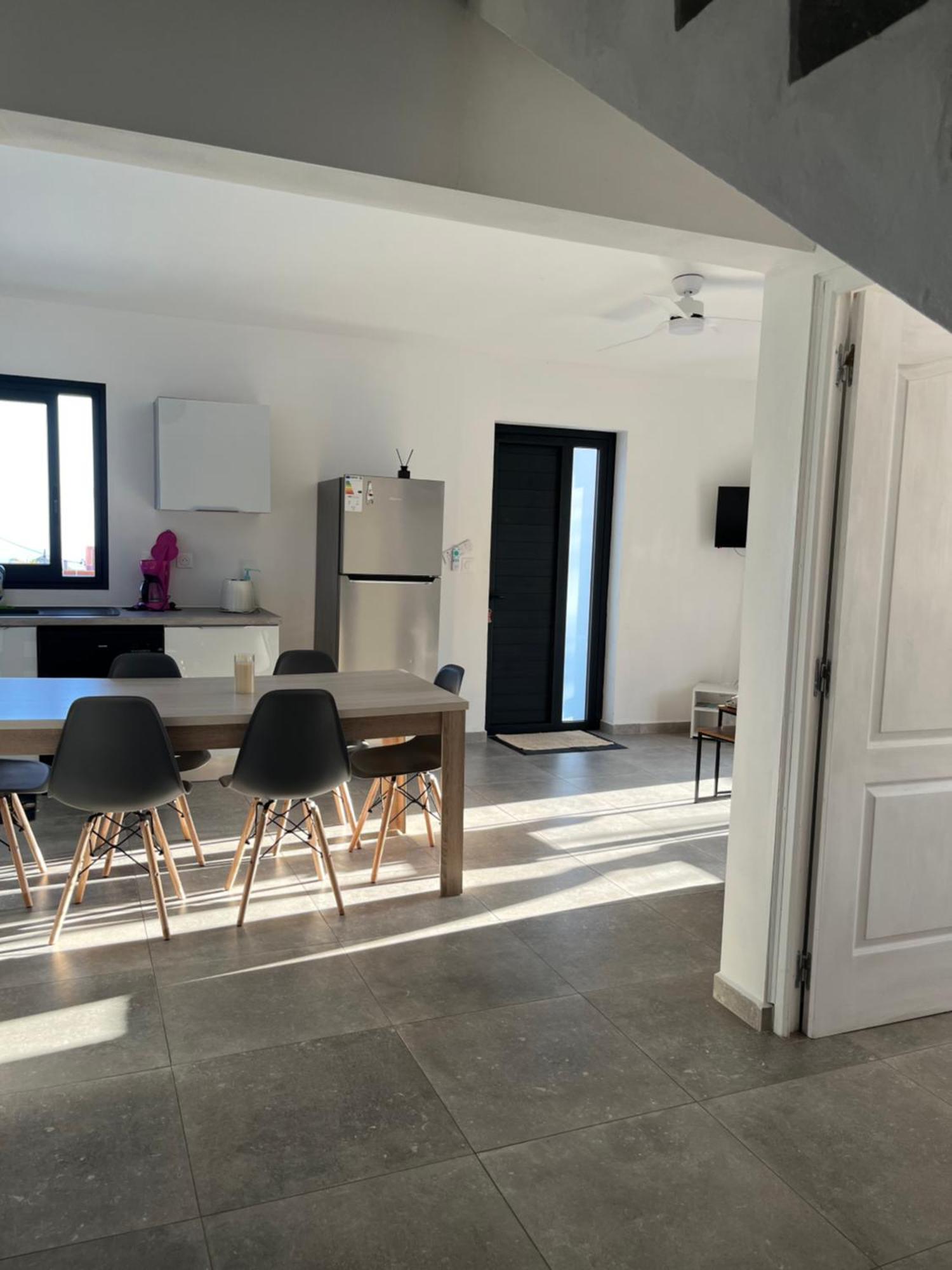 L'Etoilee Apartment La Riviere Saint-Louis Екстериор снимка